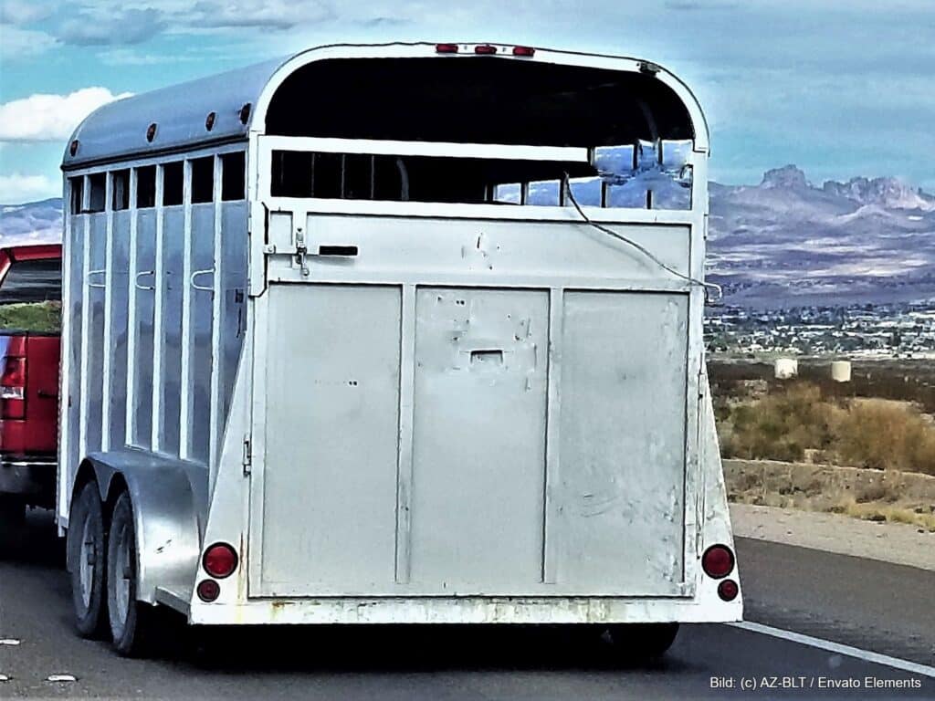 versicherung pferdeanhänger check24